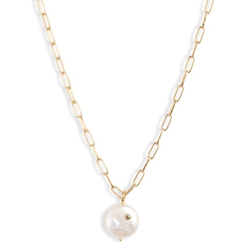 EComm: Graduation gifts worth the investment